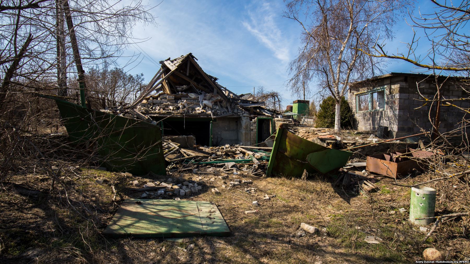 Another destroyed dacha in the village. Photo by: Andriy Dubchak