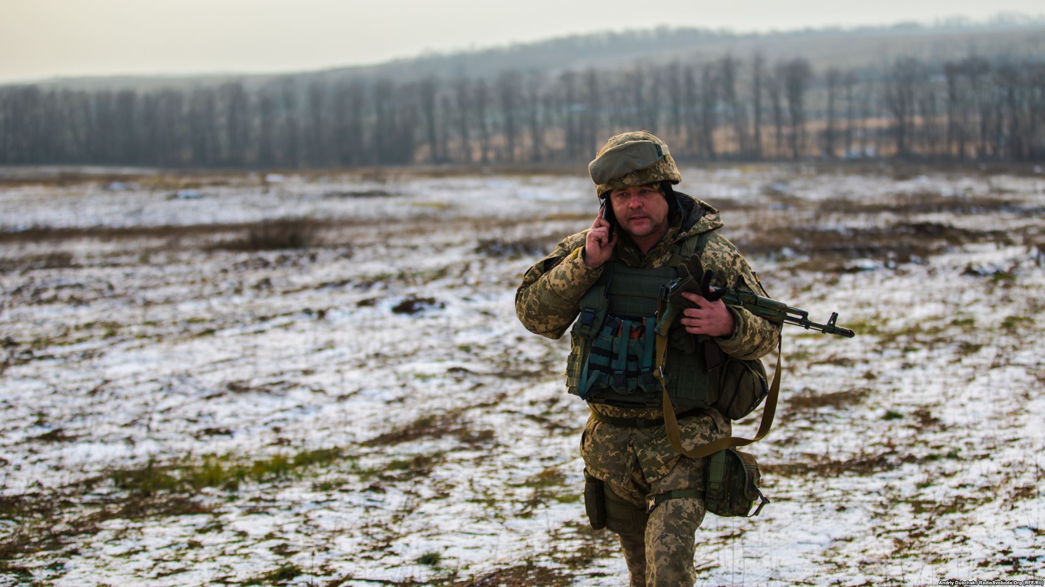 Vjyatsheslav Skoryak always carries an assault rifle and a phone